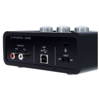 Behringer U-Phoria UM2