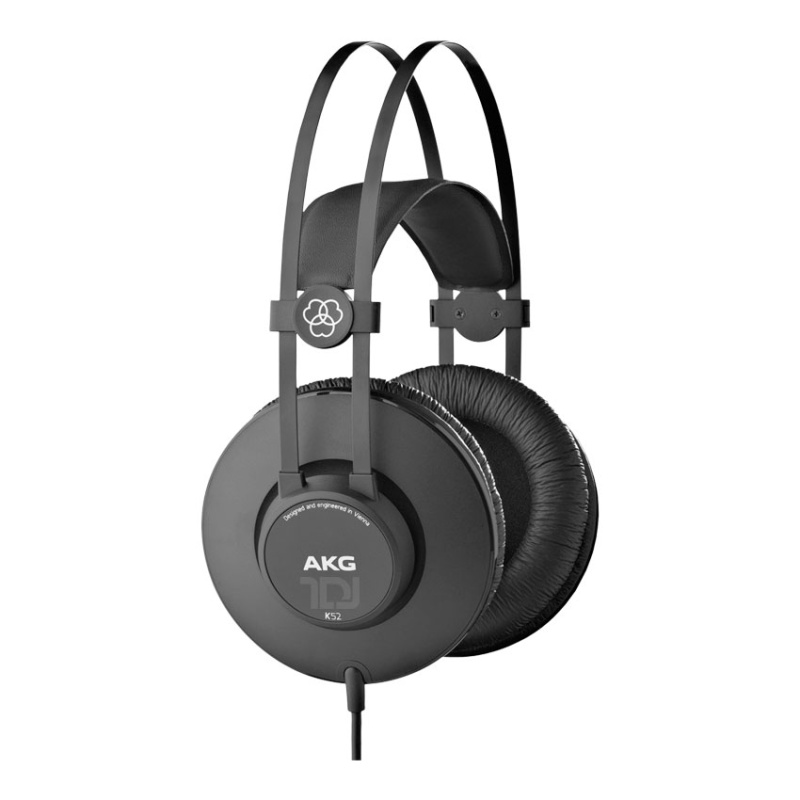 AKG K52