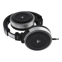 AKG T167 TIESTO