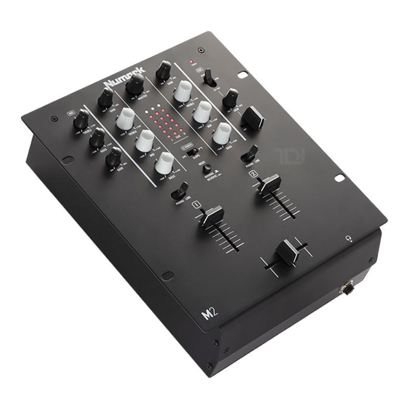Numark M2