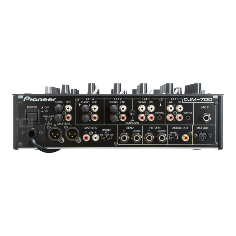 Pioneer DJM 700
